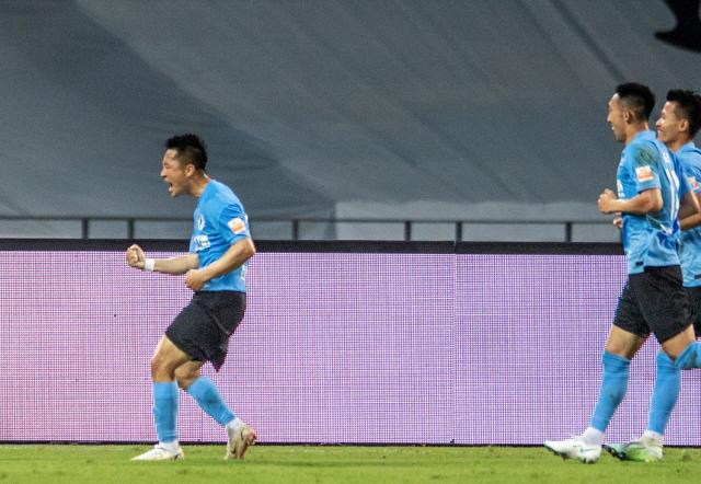 华体会官网-【中超】阎相闯传射 大连人4比1胜河北提前6轮保级