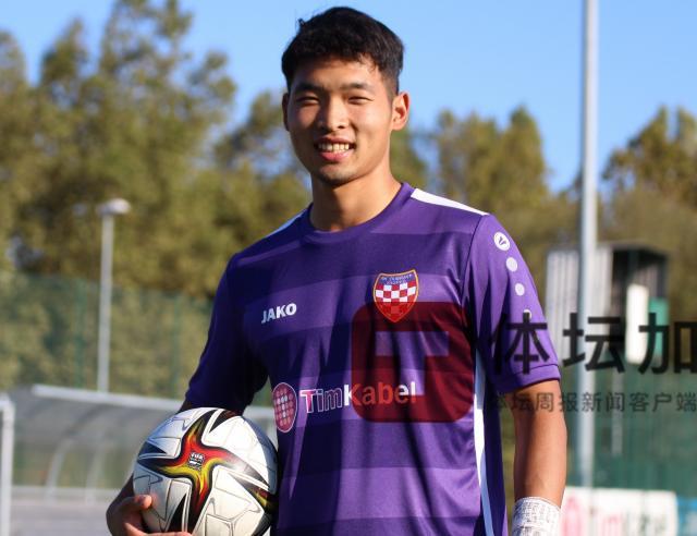华体会官网-贾博琰现身U21国青队 成耀东：比原来稳重多了！